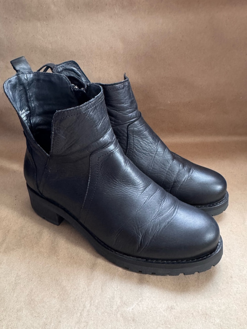 Miz Mooz Black Poolie Lug Sole Ankle Boots. Size EU 41